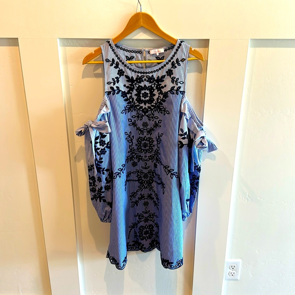 Parker blue embroidered dress with open shoulder , with ties